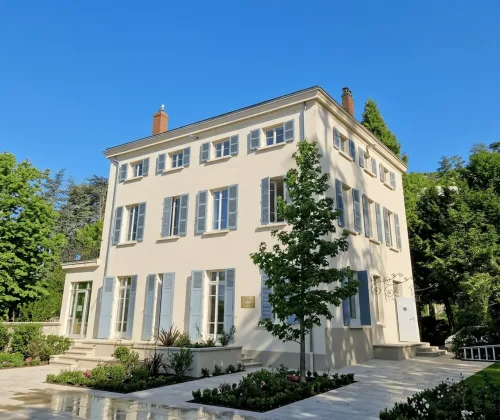 Ravalement de façade à la peinture extérieure